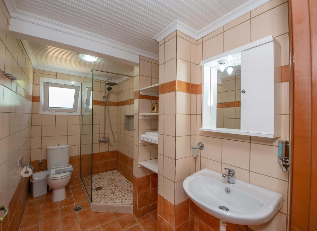 Lena'S Apartments Astrakeri Экстерьер фото